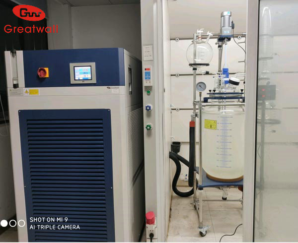 高低溫一體機制冷加熱原理