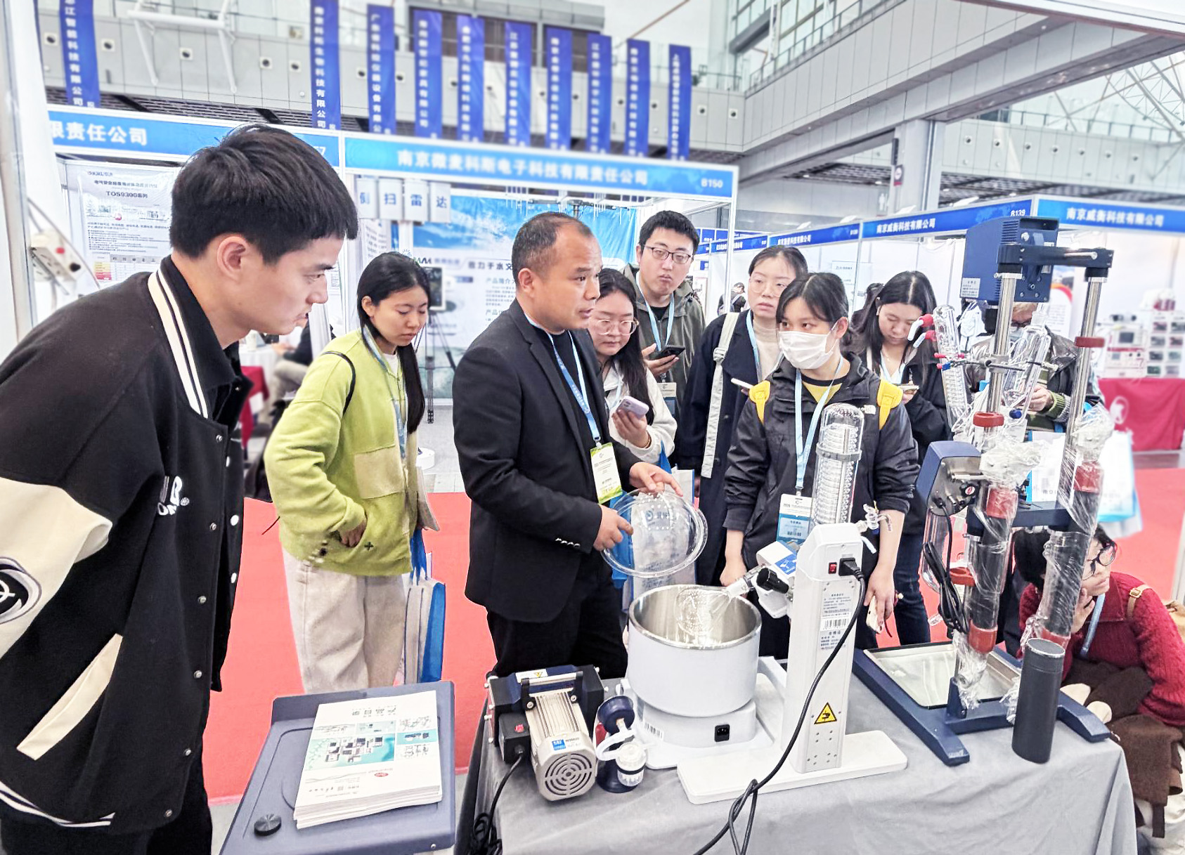 展會進行時鄭州長城科工貿(mào)亮相2026中國（南京）國際科教技術(shù)及裝備博覽會！